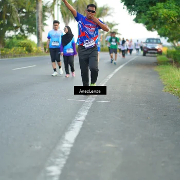 Runner Photo 7751692
