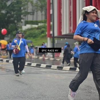 Runner Photo 7751711