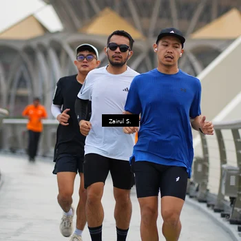 Runner Photo 7751715