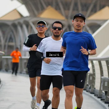 Runner Photo 7751717