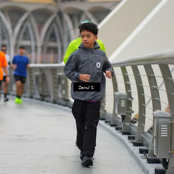 Runner Photo 7751720