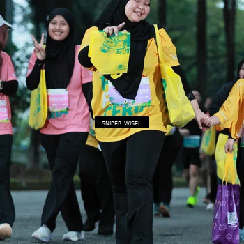 Runner Photo 7751761