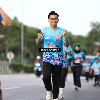 Runner Photo 7751768