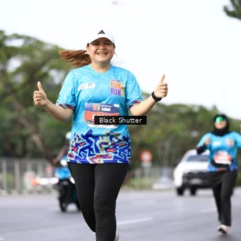 Runner Photo 7751769
