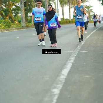 Runner Photo 7751774