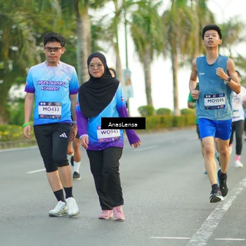 Runner Photo 7751781