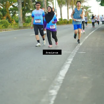 Runner Photo 7751782