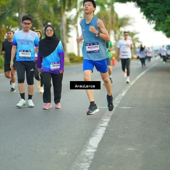 Runner Photo 7751790