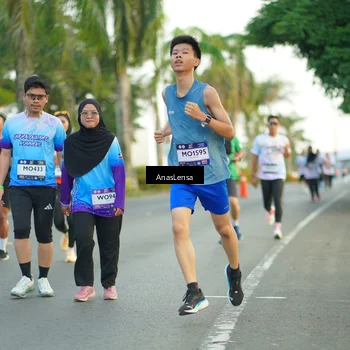 Runner Photo 7751795