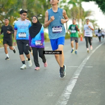 Runner Photo 7751805