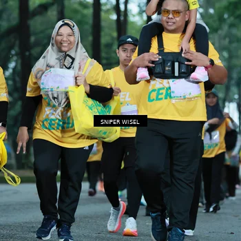 Runner Photo 7751835