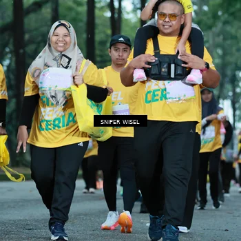 Runner Photo 7751843