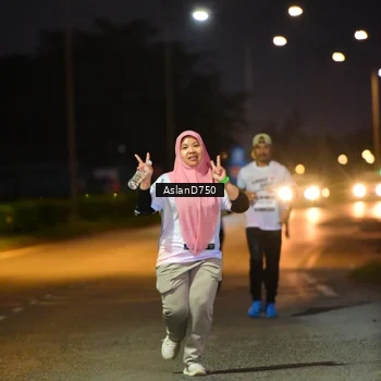 Runner Photo 7751865