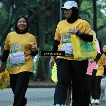 Runner Photo 7751875