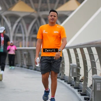 Runner Photo 7751915
