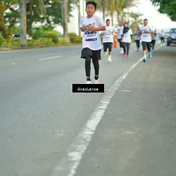 Runner Photo 7751925