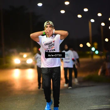 Runner Photo 7751933