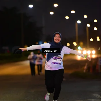 Runner Photo 7751934