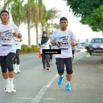 Runner Photo 7751946