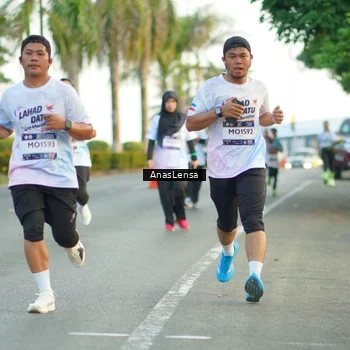Runner Photo 7751950