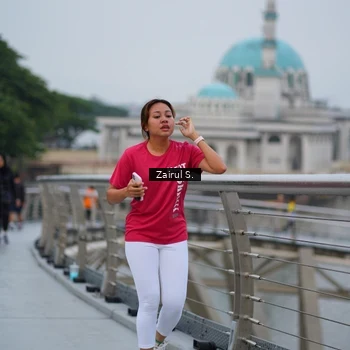 Runner Photo 7751974