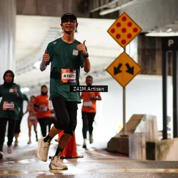 Runner Photo 7751982