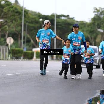 Runner Photo 7751990