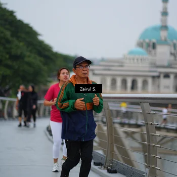 Runner Photo 7751991