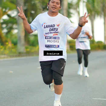 Runner Photo 7751995