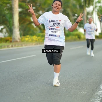 Runner Photo 7751999