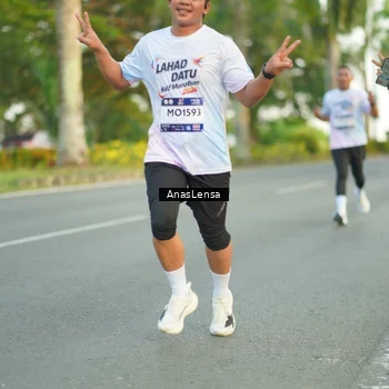 Runner Photo 7752007