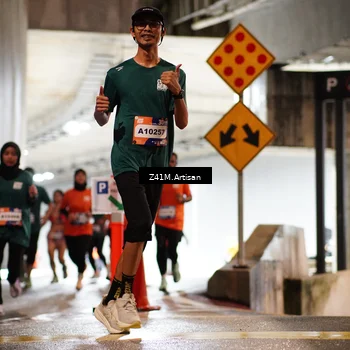 Runner Photo 7752008