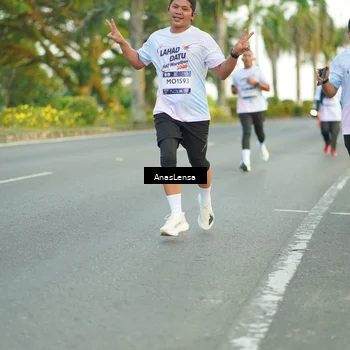 Runner Photo 7752011