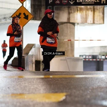 Runner Photo 7752022