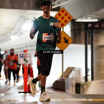 Runner Photo 7752026