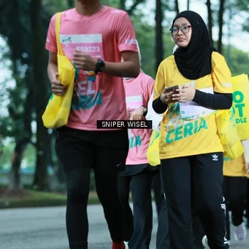 Runner Photo 7752054