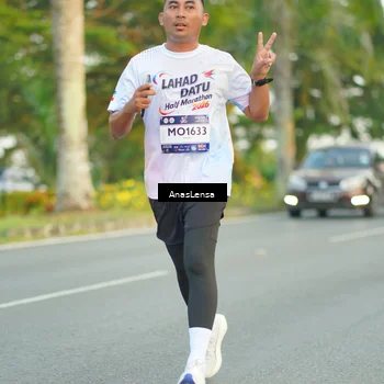 Runner Photo 7752058