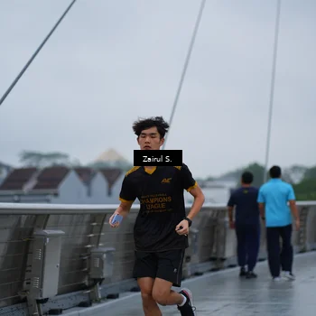 Runner Photo 7752077