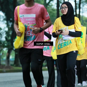 Runner Photo 7752078