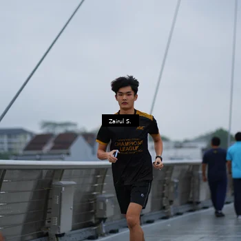 Runner Photo 7752092