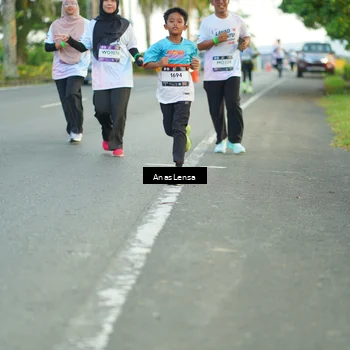 Runner Photo 7752095