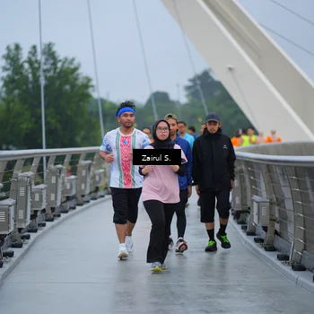 Runner Photo 7752105