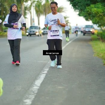 Runner Photo 7752138