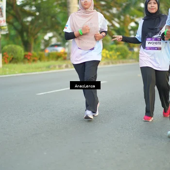 Runner Photo 7752142