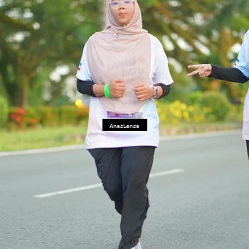 Runner Photo 7752149