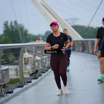 Runner Photo 7752153