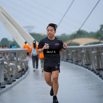 Runner Photo 7752159