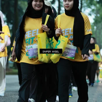 Runner Photo 7752165