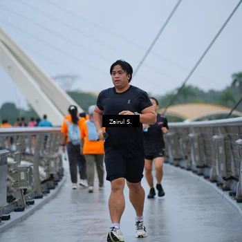Runner Photo 7752168