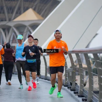 Runner Photo 7752264